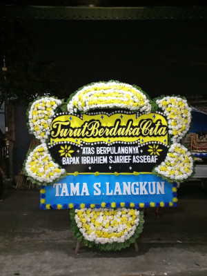 Papan Bunga Duka di Ulu Manna